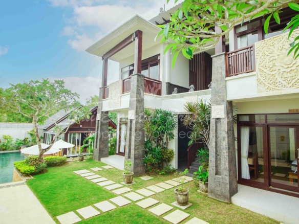 SPACIOUS 4 BEDROOM VILLA FOR RENT AND FREEHOLD SALE IN UNGASAN – SR002
