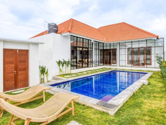 brand new 3 bedroom villa for yearly rent in pererenan ln043 5