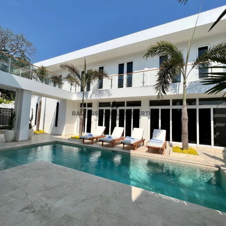 modern 4 bedroom villa for rent and leasehold sale in tumbak bayuh ln026 13