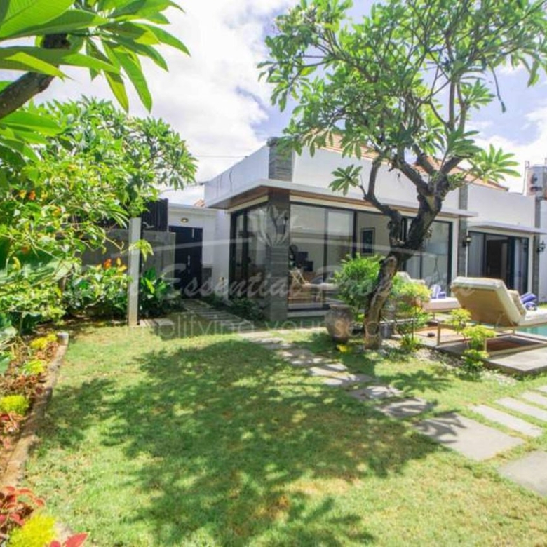 recently renovated 3 bedroom villa for yearly rent and possible for sublease in seminyak bm228 24