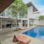 CONTEMPORARY 6 BEDROOM VILLA FOR FREEHOLD SALE IN UNGASAN – SC127