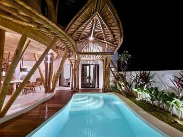 luxury bamboo villa for leasehold sale in Buduk.