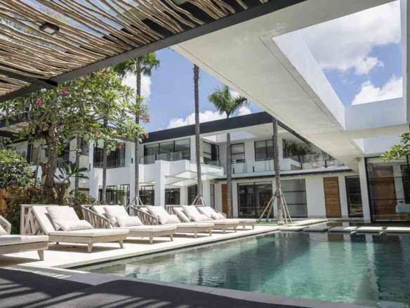 luxury 6 bedroom for rent and sale in tumbak bayuh