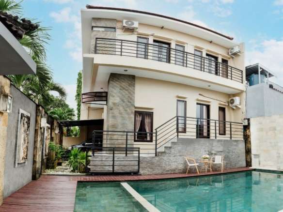 6 BEDROOM VILLA FOR FREEHOLD SALE IN JIMBARAN - WD006