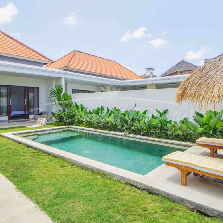 brand new 3 bedroom villa for rent in berawa bm431