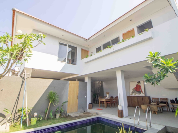 brand new 2 bedroom villa for rent in tumbak bayuh bm446