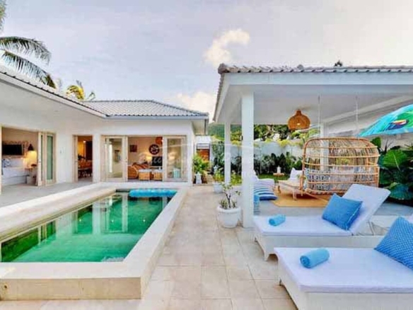 lovely 3 bedroom villa for leasehold sale in kuta lombok bm460 1
