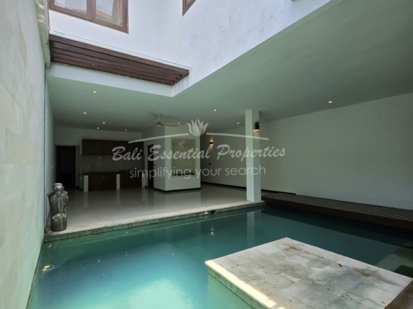 3 bedroom villa for yearly rent in tumbak bayuh sc171 25