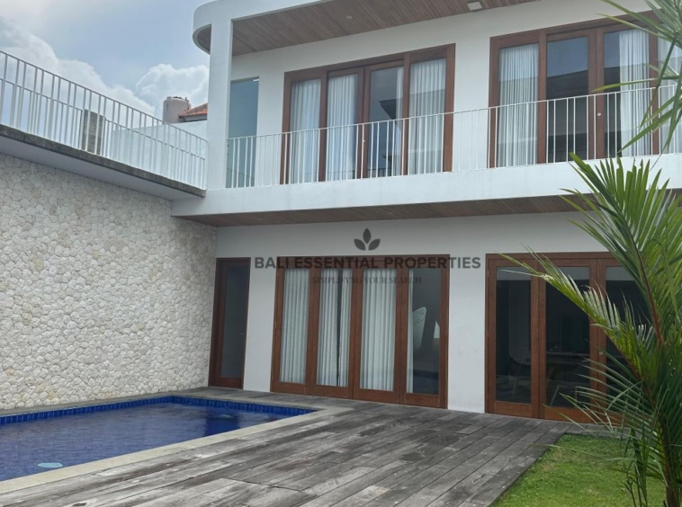 modern 3 bedroom villa for yearly rent in kerobokan sc190 2