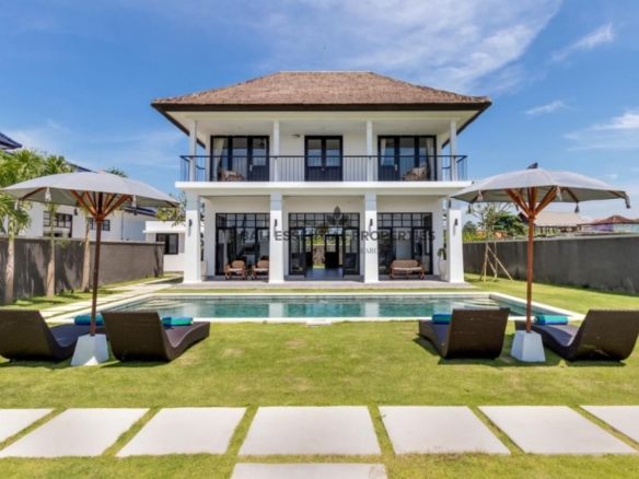 spacious 4 bedroom villa for rent and sale in canggu wt024 1
