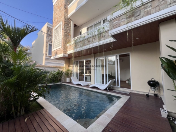 3 bedroom villa for rent and sale in tumbak bayuh ak047 3