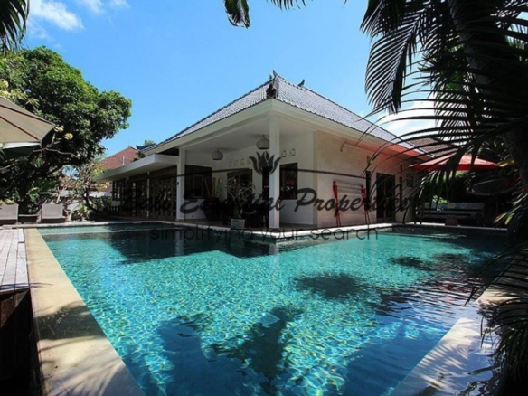 modern 4 bedroom villa for rent in seminyak bm086 13