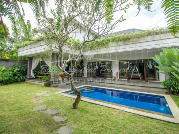 3 bedroom villa for rent in berawa am021