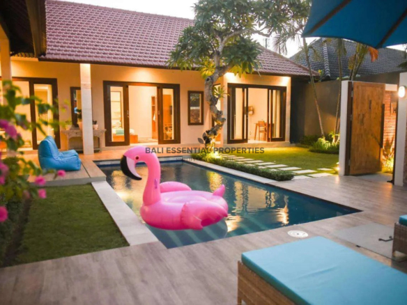 3 bedroom villa for rent in berawa la077