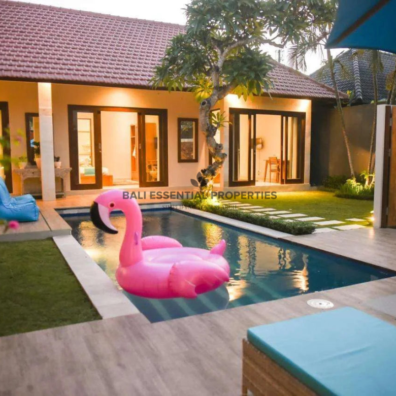 3 bedroom villa for rent in berawa la077