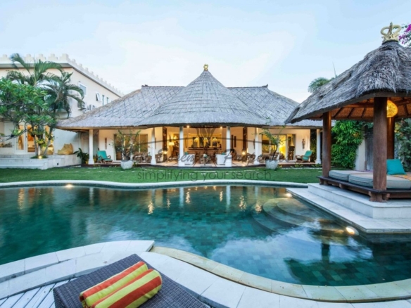 balinese style 5 bedroom villa for rent in seminyak rt137 6