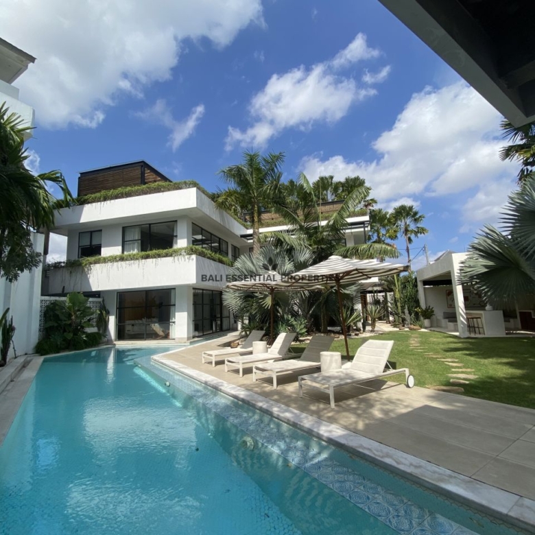 luxury 4 bedroom villa for rent in canggu la076 1