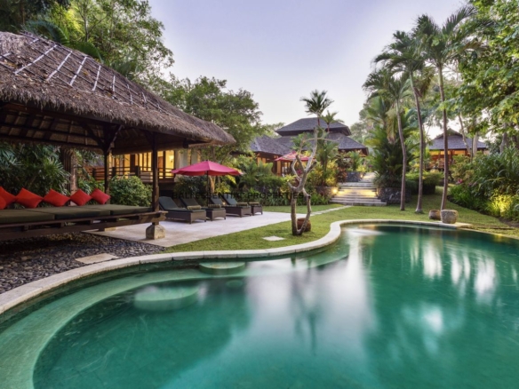 tropical estate villa for rent in pererenan sr056 1