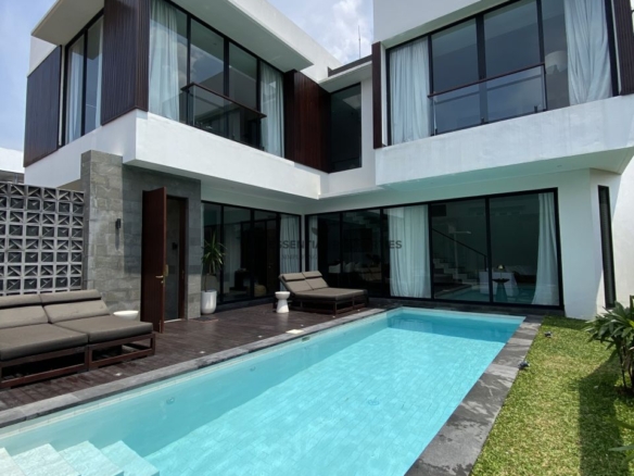 gorgeous 3 bedroom villa for rent and sale in kerobokan bm507 21