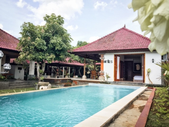 traditional balinese villa for freehold sale in tabanan sc258 2
