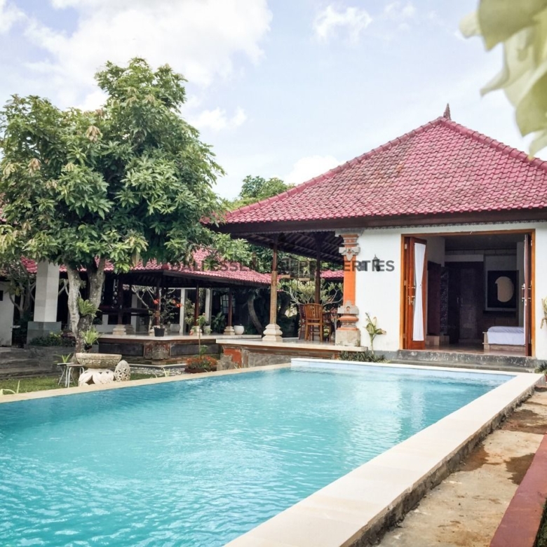 traditional balinese villa for freehold sale in tabanan sc258 2