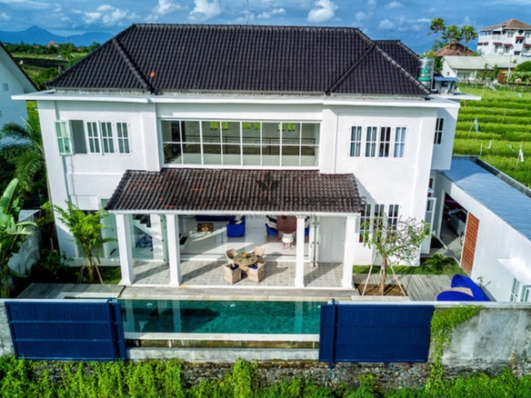 4 bedroom villa with rice field view for rent in tibubeneng wt026 1