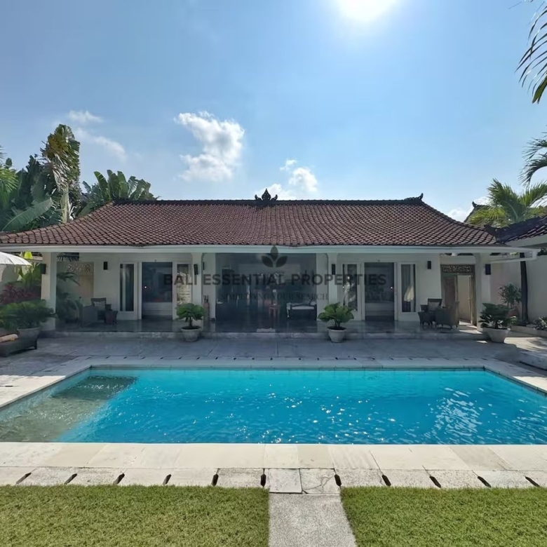 tropical modern 3 bedroom villa for rent in seminyak bm515 1