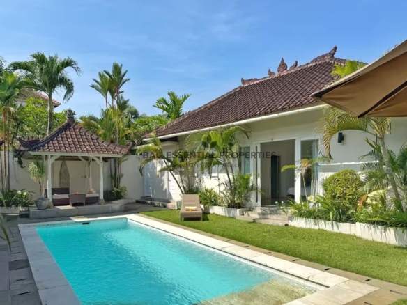 tropical modern 4 bedroom villa for rent in seminyak bm516 40