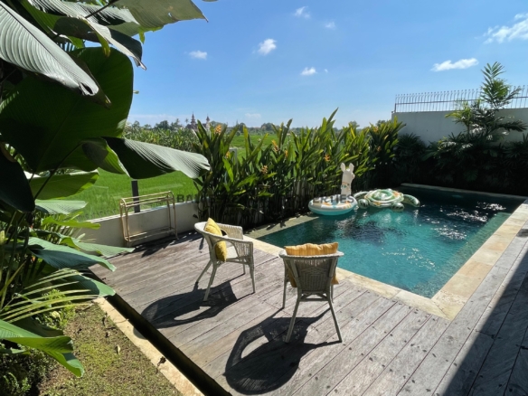 beautiful rice field view 3 bedroom villa for rent in north canggu ra007 11