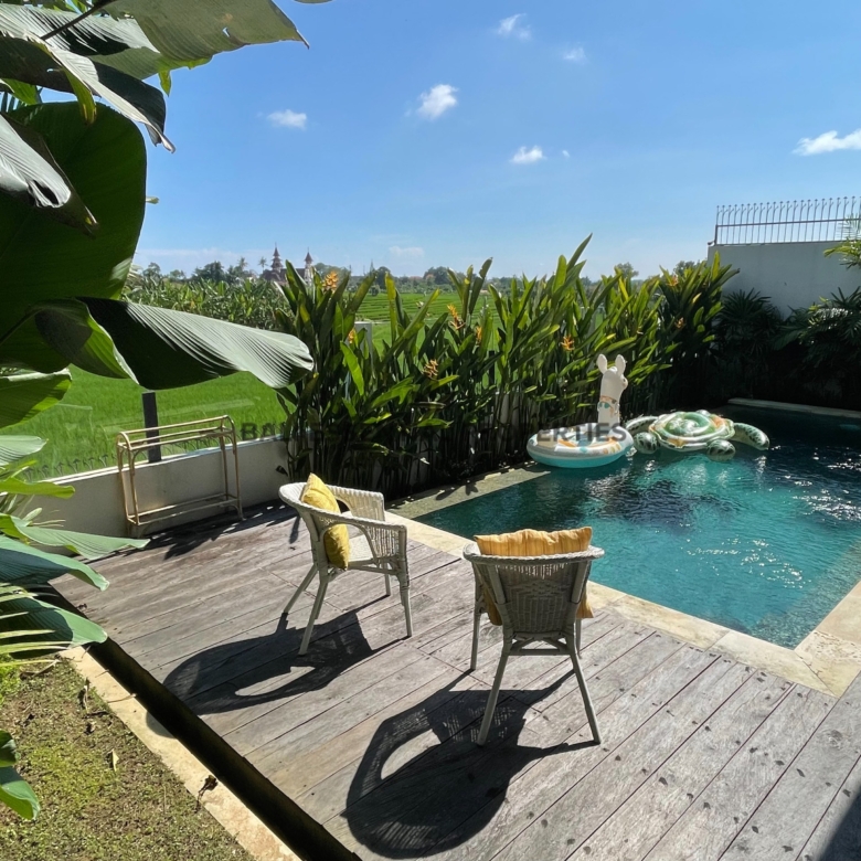 beautiful rice field view 3 bedroom villa for rent in north canggu ra007 11