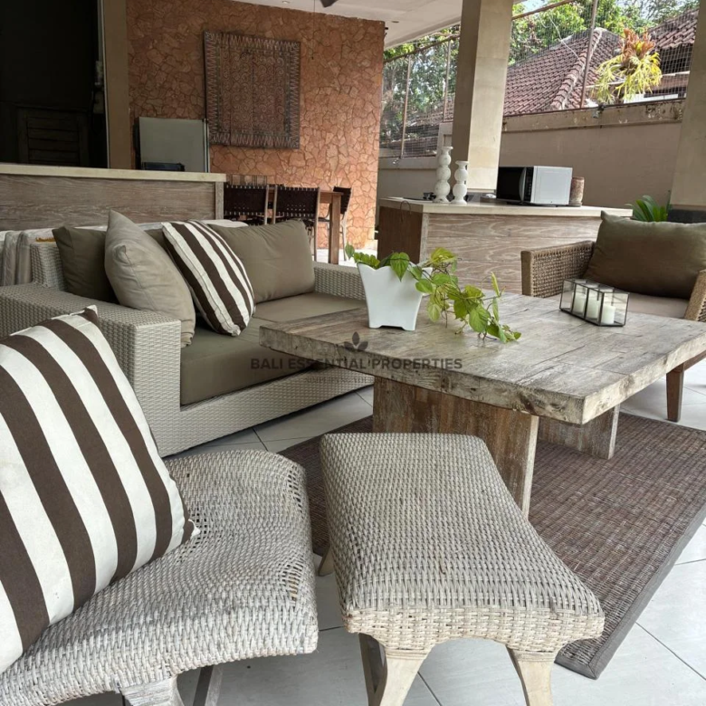2 bedroom villa for rent in umalas bm519 07