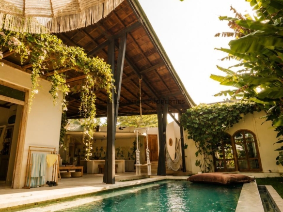 authentic tropical 2 bedroom villa for rent in pererenan ra025 14