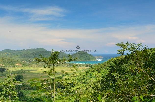 hilltop land with ocean view for freehold sale in lombok bm518