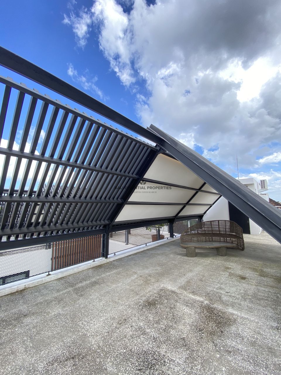 960