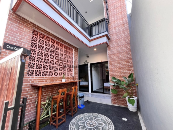 guest house with 3 bedroom for rent in berawa ra028