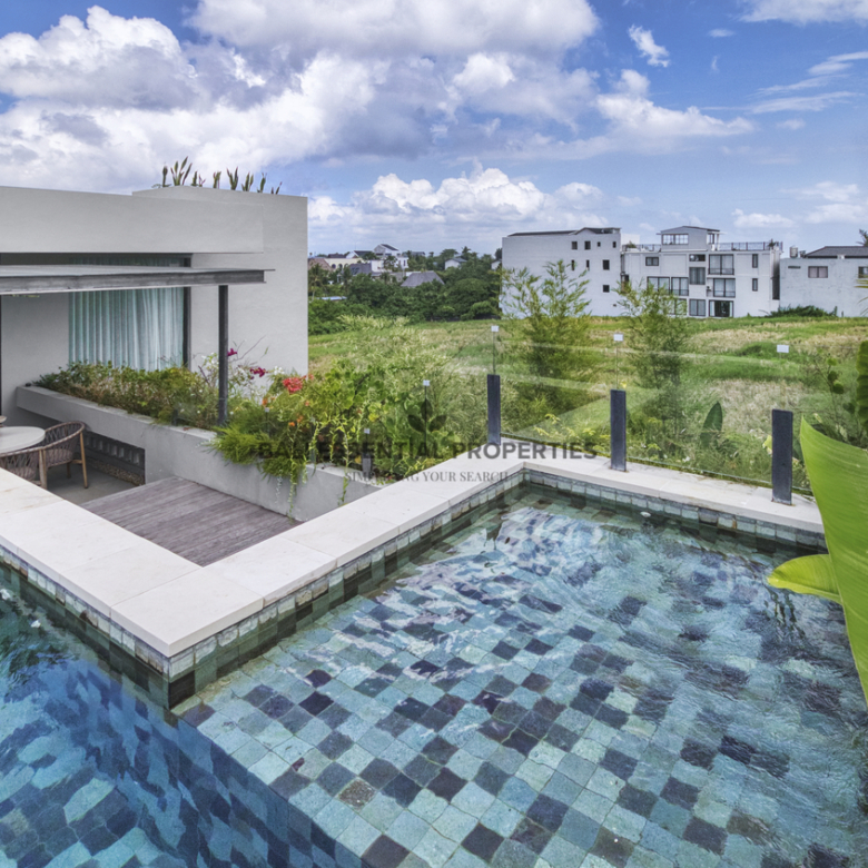 luxury 3 bedroom villa with rooftop pool for sale in pererenan bm525 25
