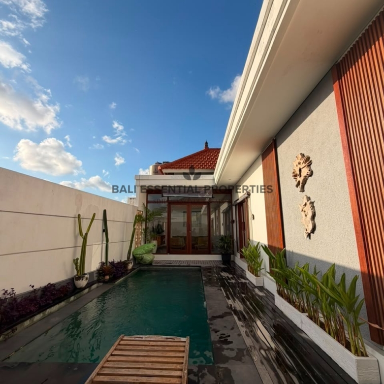 2 bedroom villa for rent in batu belig ra044