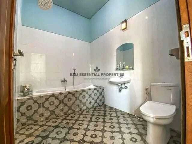 640