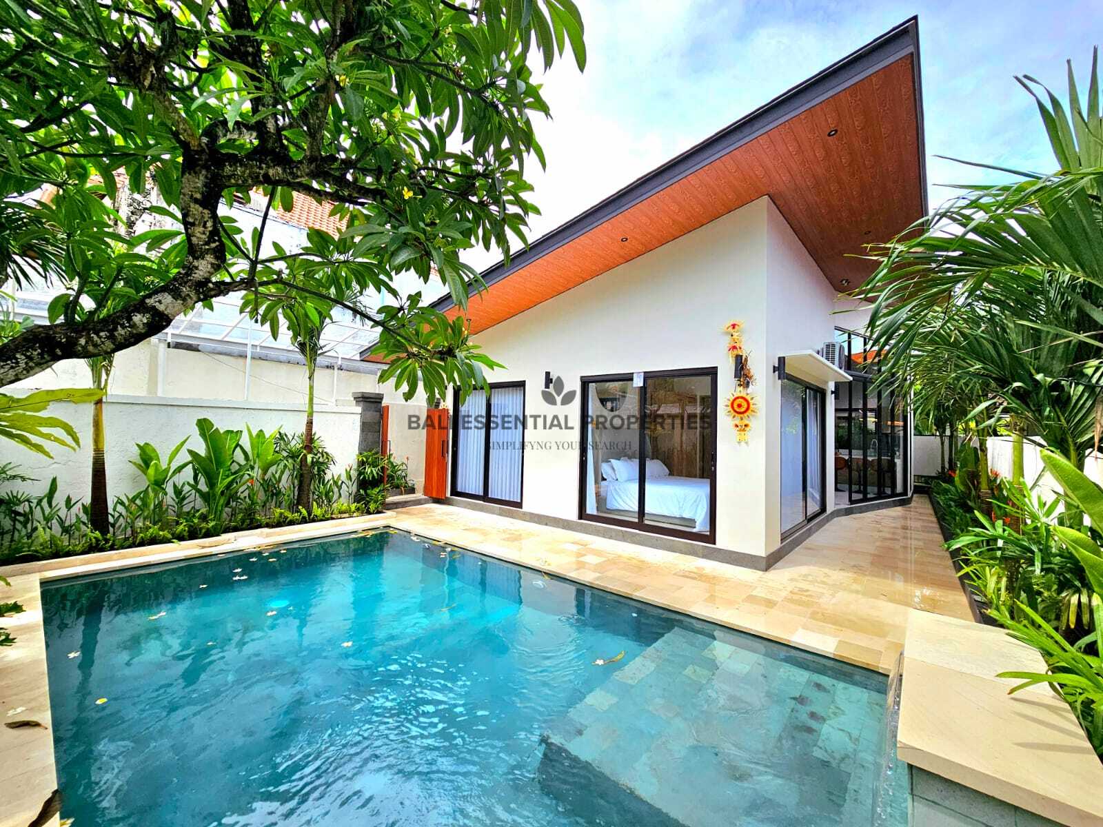 modern 3 bedroom villa for rent in sanur ra042